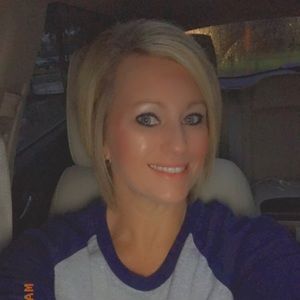 Meet your Posher, Casey